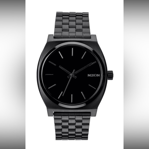 Nixon watch - Picture 1 of 5